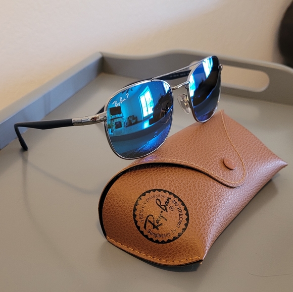Ray Ban Sunglasses - Picture 2 of 5